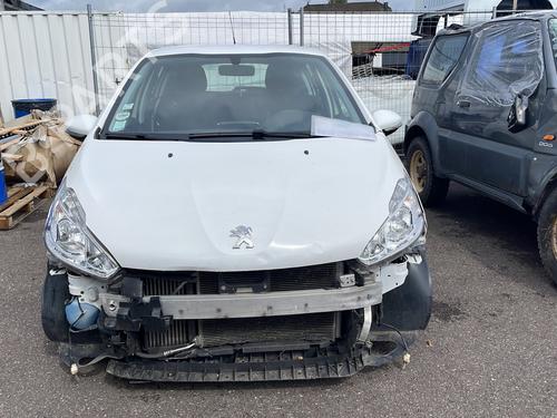 Radio PEUGEOT 208 I (CA_, CC_) 1.5 BlueHDI 100 | BP30408733E6