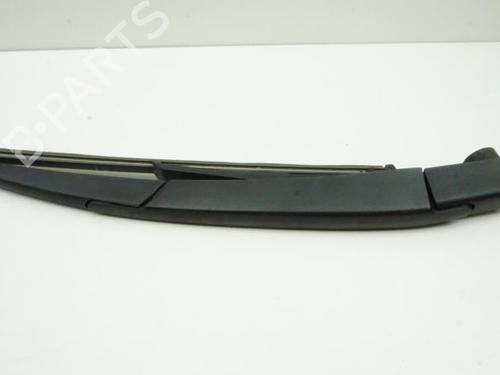 Used Rear windshield wiper arm Rear windshield wiper arm RENAULT CAPTUR I (J5_, H5_) 1.5 dCi 90 (J5N4, J5M5, J5MW, J5M6, J5AL, J5AJ) (90 hp) 18185652 18185652