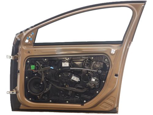 right-front-door-volvo-v40-hatchback-525-2012-2013-2014-2015-2016-2017-2018-2019-33994984 main image