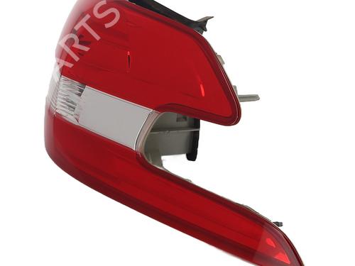Right taillight PEUGEOT 308 SW II (LC_, LJ_, LR_, LX_, L4_) 1.6 HDi / BlueHDi 115 (LCBHXM, LCBHXT) | BP26290271C35 