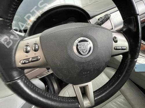 Used Driver airbag JAGUAR XF I (X250) 2.7 D (207 hp) 21395831