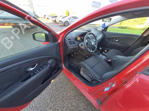 Brugte RENAULT MEGANE III Hatchback (BZ0/1_, B3_) 1.6 16V (BZ0H) (101 hp) 4380922