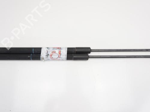 Used Tailgate lift support Tailgate lift support AUDI A1 Sportback (8XA, 8XF) 1.6 TDI (105 hp) 18181306 18181306