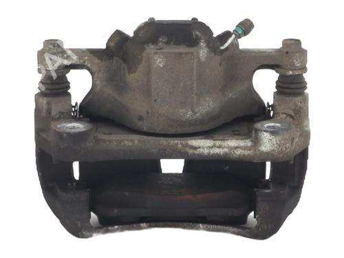 right-front-brake-caliper-renault-arkana-i-lcm_-ldn_-2019-37745650 main image