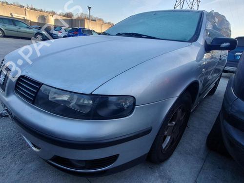 Right taillight SEAT LEON (1M1) 1.6 16 V | BP19731702C35 