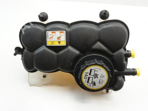 expansion-tank-jaguar-xe-x760-20-d-2015-22072230 main image