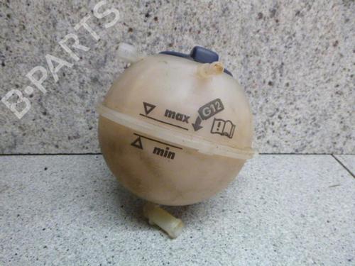 Used Expansion tank VW GOLF III (1H1) 1.9 D (64 hp) 18197759