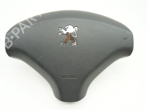 Used Driver airbag PEUGEOT 5008 (0U_, 0E_) 2.0 HDi 150 / BlueHDi 150 (150 hp) 18196274