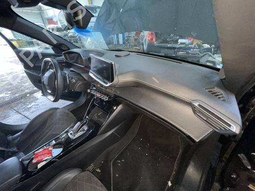 Used Dashboard PEUGEOT 2008 II (UD_, US_, UY_, UJ_, UR_, UC_) 1.2 PureTech 130 (USHNS, URHNS) (130 hp) 29563608