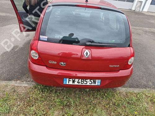 Brugte RENAULT CLIO II (BB_, CB_) 1.2 16V (BB05, BB0W, BB11, BB27, BB2T, BB2U, BB2V, CB05,... (75 hp) 4417615