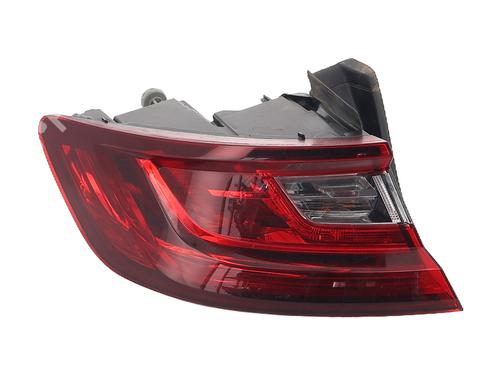 Venstre baglygte RENAULT MEGANE IV Hatchback (B9A/M/N_) 1.5 dCi 110 (B9A3) (110 hp) 24662017
