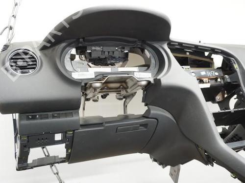 Used Dashboard PEUGEOT 5008 (0U_, 0E_) 2.0 HDi (163 hp) 18174735