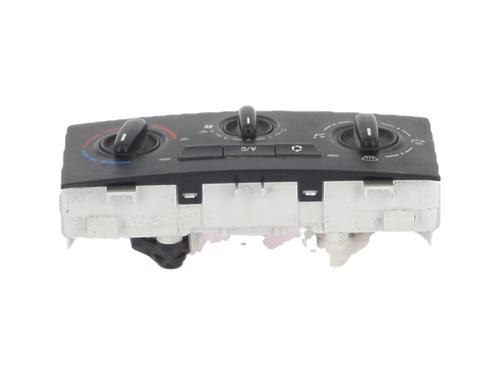 Used Climate control Climate control 38547174 38547174