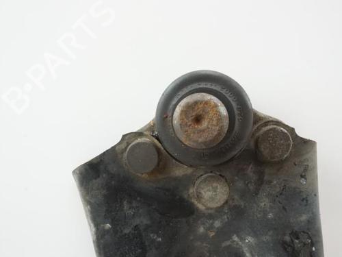 Used Right front suspension arm CITROËN C3 Picasso (SH_) 1.2 THP 110 (SHHNZ6) (110 hp) 18197394