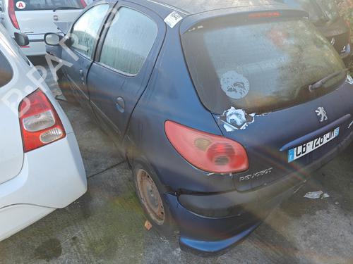 Brugte PEUGEOT 206 Hatchback (2A/C) 1.4 i (75 hp) 4267881