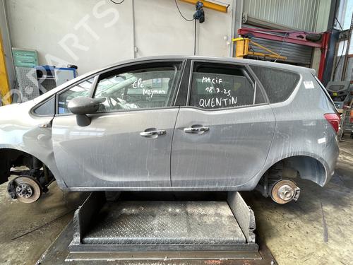 Used Left front door OPEL MERIVA B MPV (S10) 1.4 (75) (120 hp) 29040255