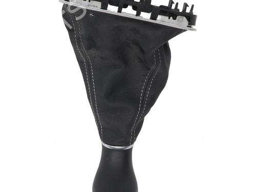 Used Shift knob Shift knob OPEL CORSA F (P2JO) 1.2 (68) (75 hp) 20484697 20484697