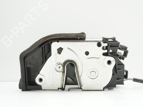 Used Front right lock BMW X1 (E84) xDrive 20 d (177 hp) 18189171