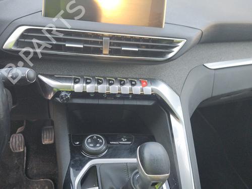 Front left panel PEUGEOT 5008 II (MC_, MJ_, MR_, M4_) 1.5 BlueHDi 130 (MCYHZJ, MCYHZR, MCYHZX) | BP32440630C58 