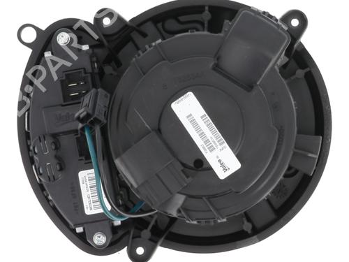 Used Heater blower motor Heater blower motor RENAULT MEGANE IV Hatchback (B9A/M/N_) 1.5 dCi 110 (B9A3) (110 hp) 22713830 22713830