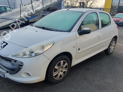 Left front fog light PEUGEOT 206+ (2L_, 2M_) 1.4 i | BP27249885C30 