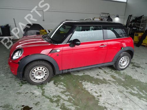 Used Left front door MINI MINI (R56) Cooper (120 hp) 18182353
