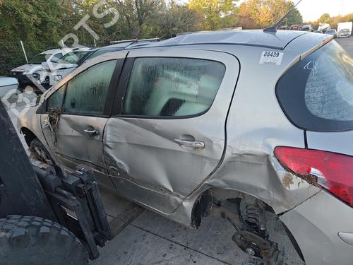 Brugte PEUGEOT 308 I (4A_, 4C_) 1.6 HDi (109 hp) 4287548