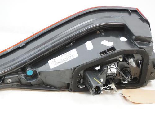 Used Right tailgate light Right tailgate light RENAULT MEGANE IV Hatchback (B9A/M/N_) 1.5 dCi 110 (B9A3) (110 hp) 18181555 18181555