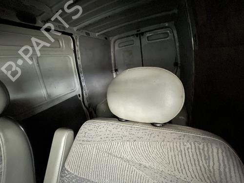 Hodestøtte RENAULT MASTER II Van (FD) 2.5 dCi (FD02) (101 hp) 31838345