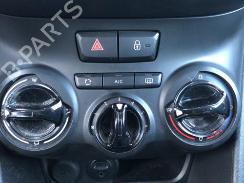 Display monitor PEUGEOT 208 I (CA_, CC_) 1.2 VTI 82 | BP27406888C48 