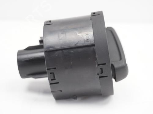 Headlight switch VW GOLF VII (5G1, BQ1, BE1, BE2) 2.0 GTI | BP21186653I24 