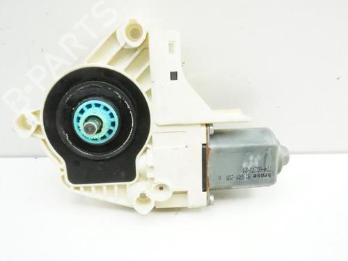 Used Right rear window motor Right rear window motor SKODA SUPERB II (3T4) 1.8 TSI (160 hp) 18189080 18189080