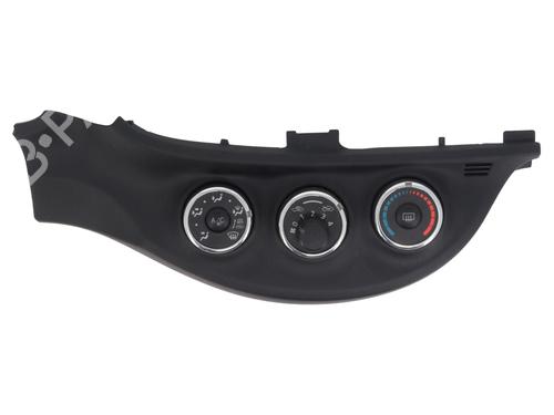 Used Climate control Climate control TOYOTA YARIS (_P13_) 1.3 (NSP130_, NSP130) (99 hp) 34146117 34146117