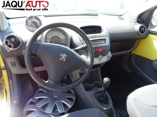 Right taillight PEUGEOT 107 (PM_, PN_) 1.0 | BP18190292C35
