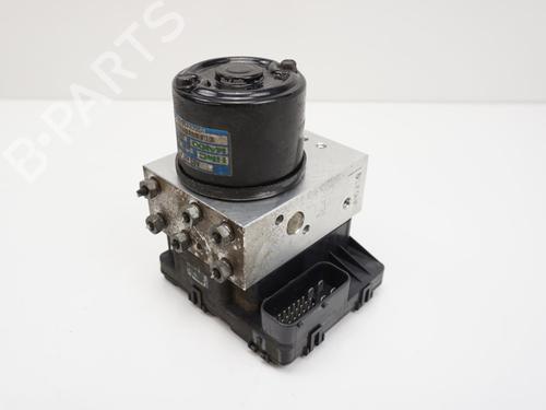Used ABS pump ABS pump HYUNDAI SANTA FÉ I (SM) 2.0 CRDi 4x4 (125 hp) 18172599 18172599