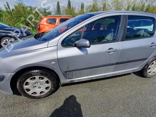 Left headlight PEUGEOT 307 (3A/C) 2.0 HDi 110 | BP27266181C28 