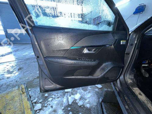 Forreste venstre beklædning PEUGEOT 208 II (UB_, UP_, UW_, UJ_) 1.2 PureTech 100 (101 hp) 31599372