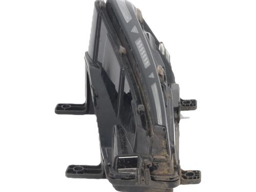 Used Left daytime light Left daytime light 37419620 37419620
