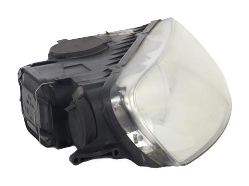 Used Right headlight Right headlight VW TOUAREG (7LA, 7L6, 7L7) 3.2 V6 (220 hp) 32298648 32298648
