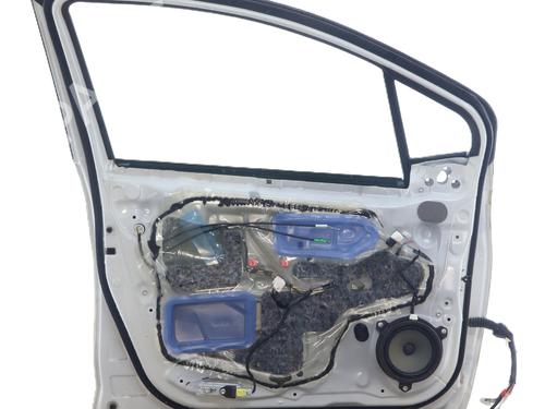 Used Left front door Left front door TOYOTA YARIS (_P13_) 1.5 Hybrid (NHP130_, NHP130) (101 hp) 33994969 33994969