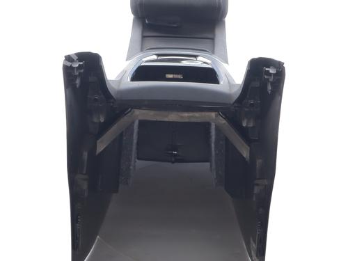 Middle console PEUGEOT 308 II (LB_, LP_, LW_, LH_, L3_) 1.2 THP 130 | BP29474359I22 
