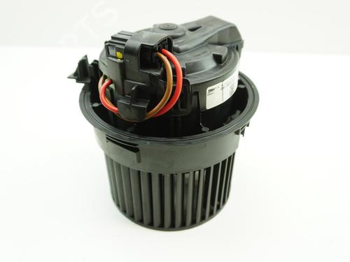 Used Heater blower motor Heater blower motor DACIA DUSTER (HM_) 1.3 TCe 130 4x4 (HMMF) (131 hp) 18189089 18189089