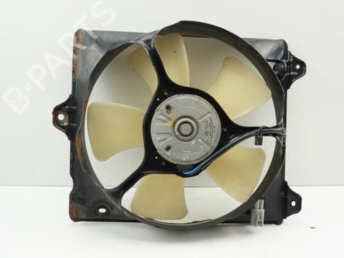 Used Radiator fan TOYOTA AVENSIS Estate (_T22_) 2.0 D-4D (CDT220_, CDT220R) (110 hp) 18189634