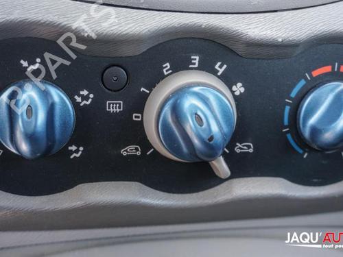 Right front window switch RENAULT TWINGO II (CN0_) 1.2 (CN0D) | BP18173640I26 