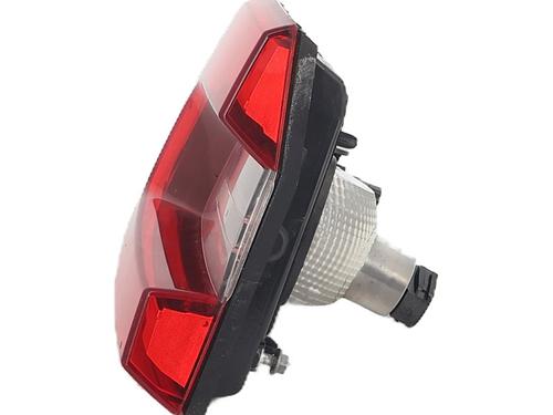 left-tailgate-light-renault-kadjar-ha_-hl_-2015-26267510 main image