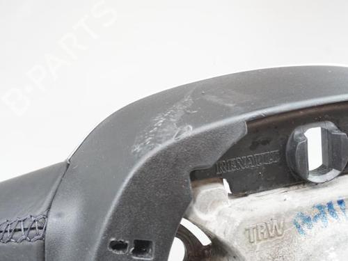 Steering wheel RENAULT CLIO V (B7_) 1.3 TCe 130 (B7MF) | BP18173684C49 