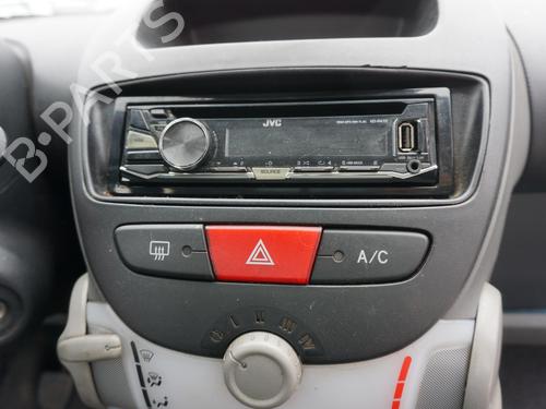 Right taillight PEUGEOT 107 (PM_, PN_) 1.4 HDi | BP18173185C35