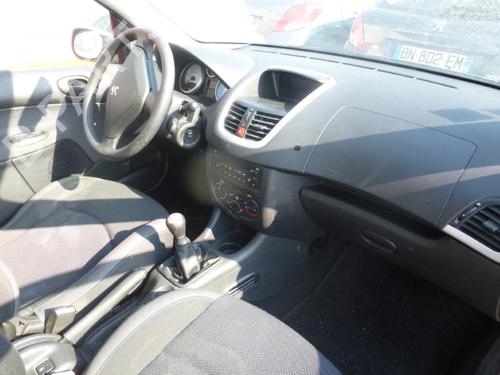 Brugte PEUGEOT 206+ (2L_, 2M_) 1.4 HDi eco 70 (68 hp) 3606296