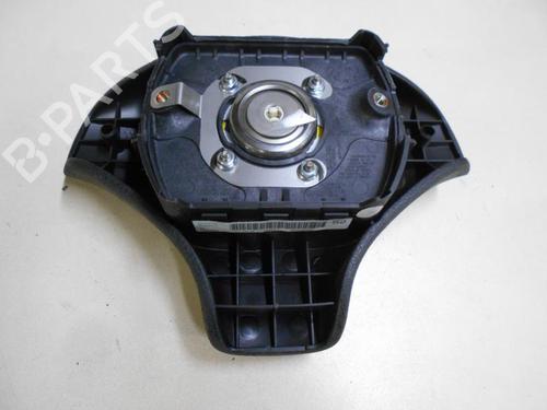 Used Driver airbag PEUGEOT 106 II (1A_, 1C_) 1.1 i (60 hp) 18186388