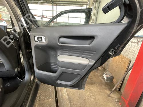 Bageste højre beklædning CITROËN C4 CACTUS 1.2 VTi 82 (82 hp) 26713392